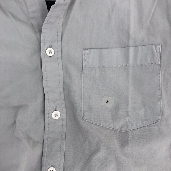 Express Gray Short Sleeve Button-Up Shirt | Casual & Classic - Picture 4 of 6